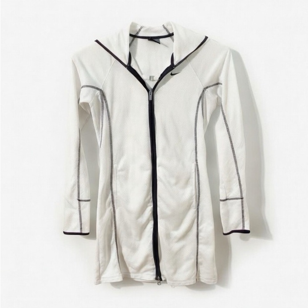 Nike Dri-Fit Hooded Front Zip Lightweight Fitted Jacket Contrasting Details